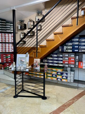 evolución Moretón Recogiendo hojas Calzados Roldán – clothing and shoe store in Aragon, reviews, prices –  Nicelocal
