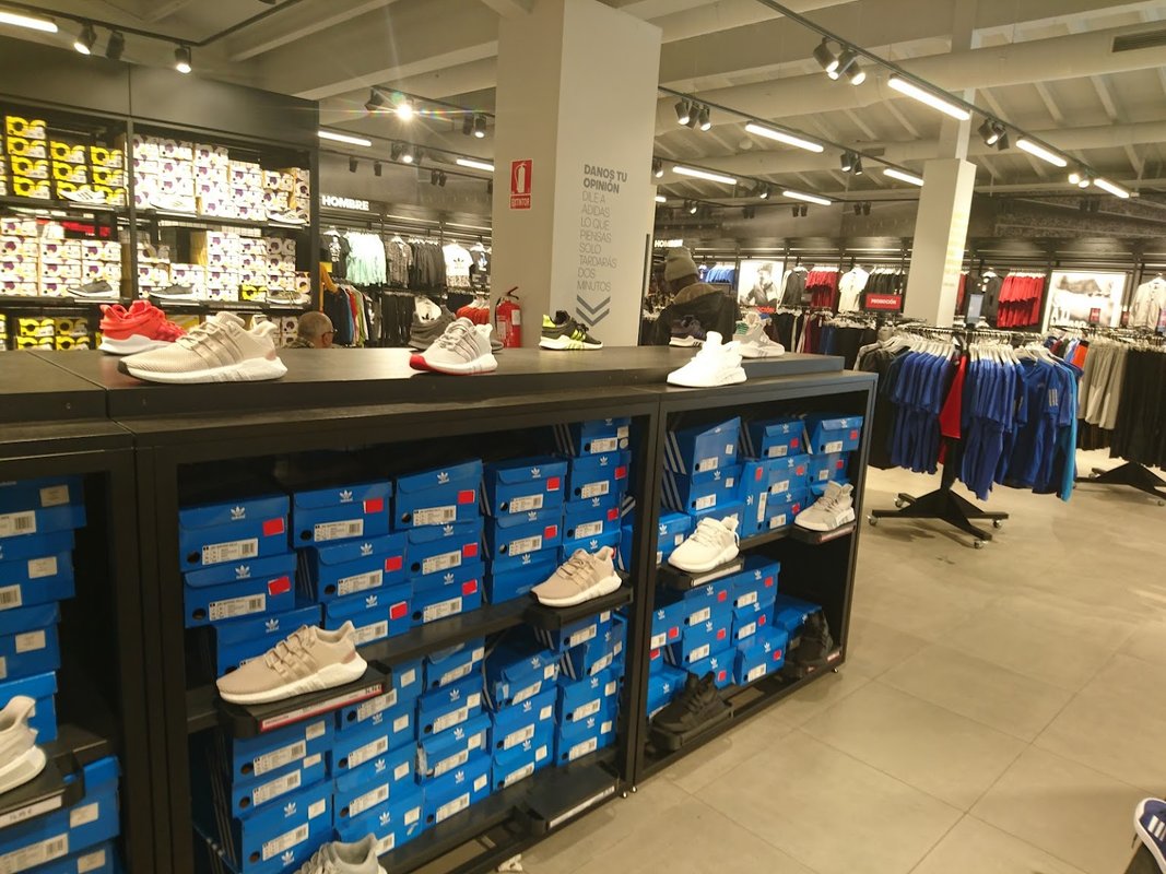 adidas Reebok Outlet Store Caspe – address, 🛒 customer reviews, working hours and phone number – Shops in Aragon – Nicelocal.es