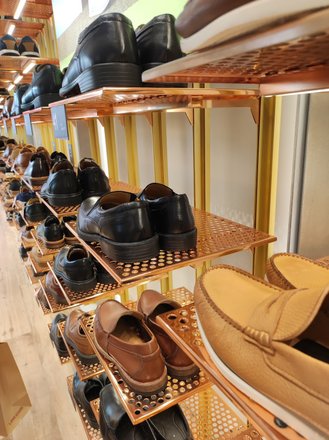 pegatina recuperar Descarte Outlet Clarks – clothing and shoe store in Malaga, 13 reviews, prices –  Nicelocal