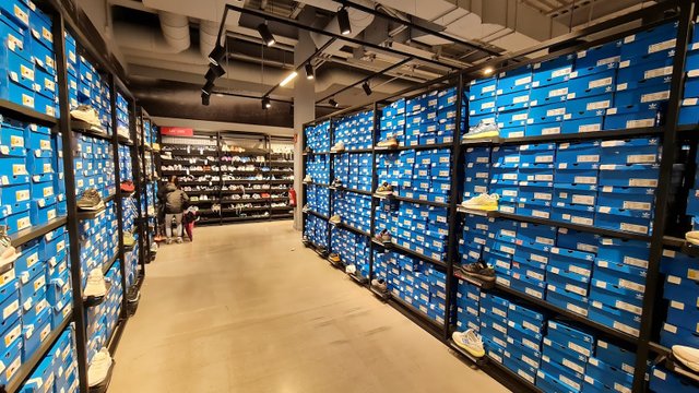 Adidas Store Viladecans – Shop in Catalonia, reviews, –
