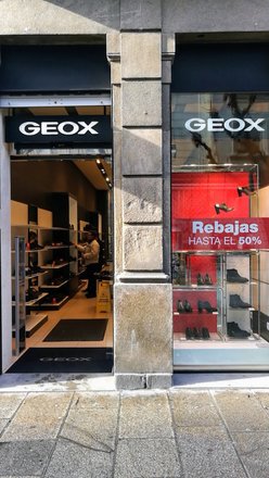 Geox Ourense: opiniones, fotos, número de teléfono y dirección de Ropa y (Orense) | Nicelocal.es