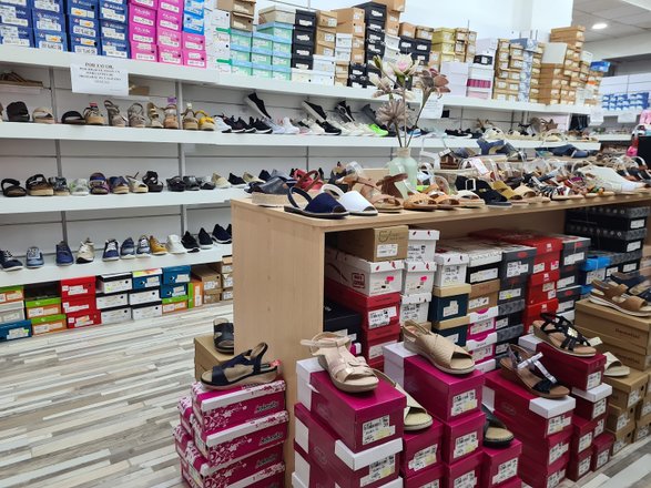 lema Despertar Lo dudo Calzados Elche – clothing and shoe store in Valencian Community, reviews,  prices – Nicelocal